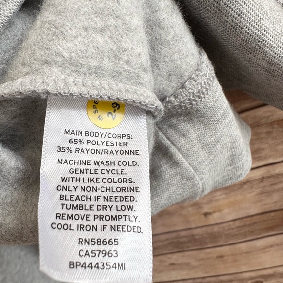 BP Sweatshirt Women’s Size Medium Gray Hooded Pullover Boxy Cropped Fit NWT - Picture 6 of 6